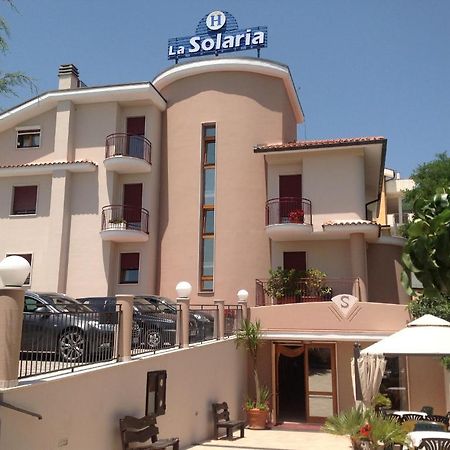 Hotel E Appartamenti La Solaria San Giovanni Rotondo Exteriör bild