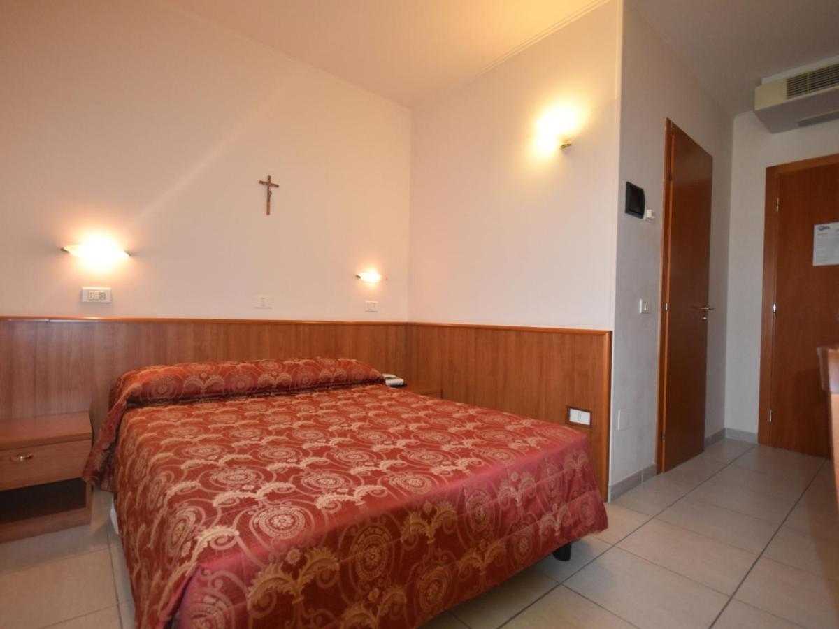 Hotel E Appartamenti La Solaria San Giovanni Rotondo Exteriör bild