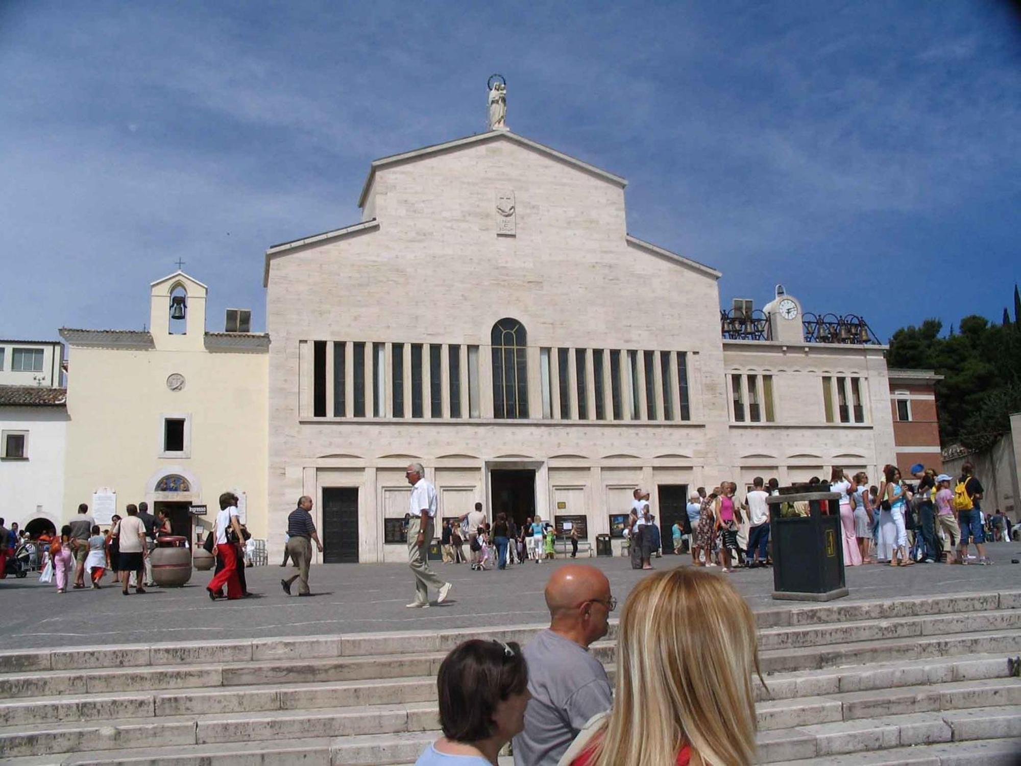 Hotel E Appartamenti La Solaria San Giovanni Rotondo Exteriör bild