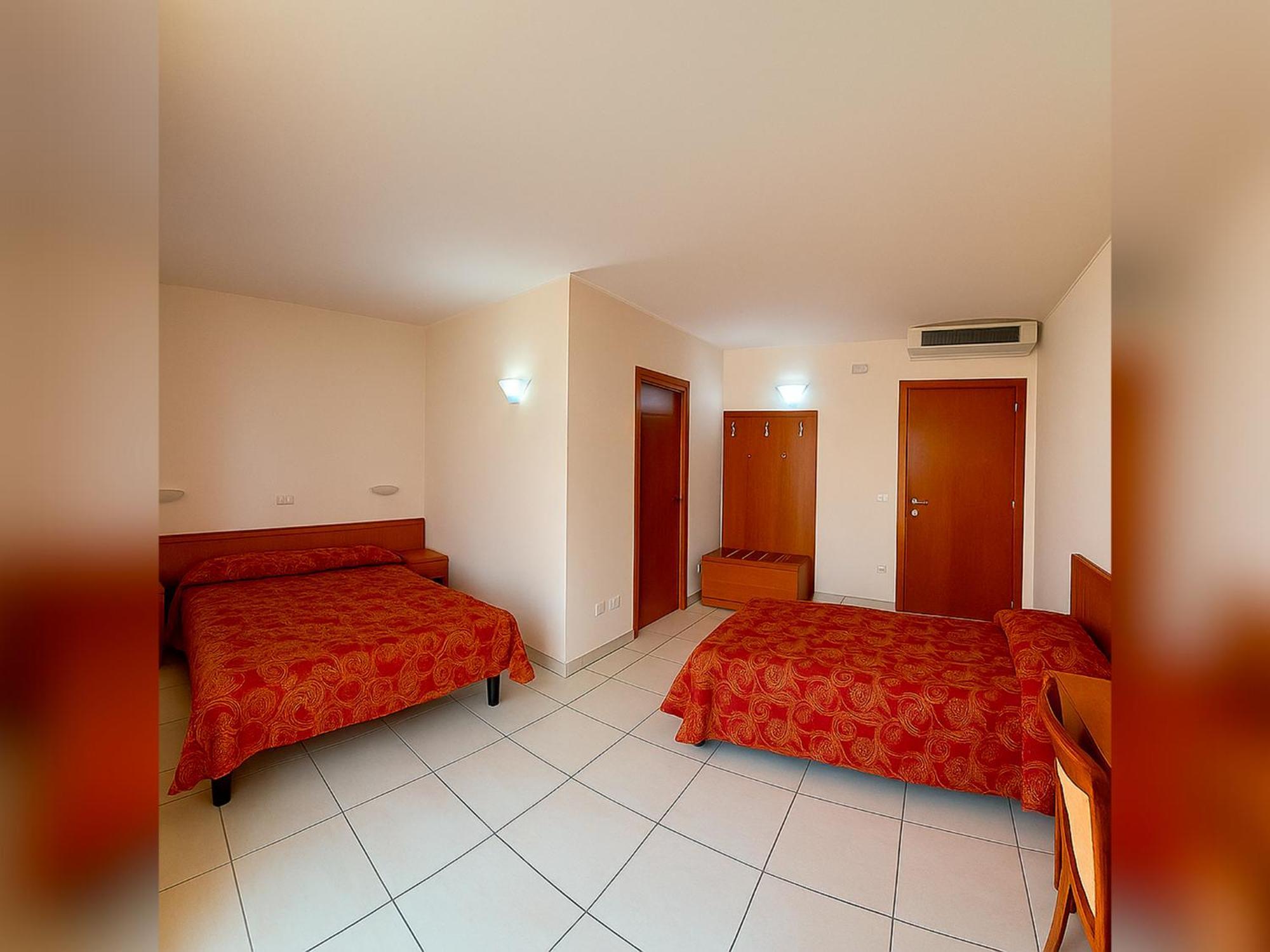 Hotel E Appartamenti La Solaria San Giovanni Rotondo Exteriör bild