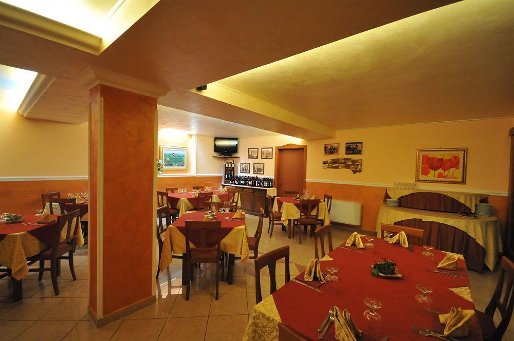 Hotel E Appartamenti La Solaria San Giovanni Rotondo Exteriör bild