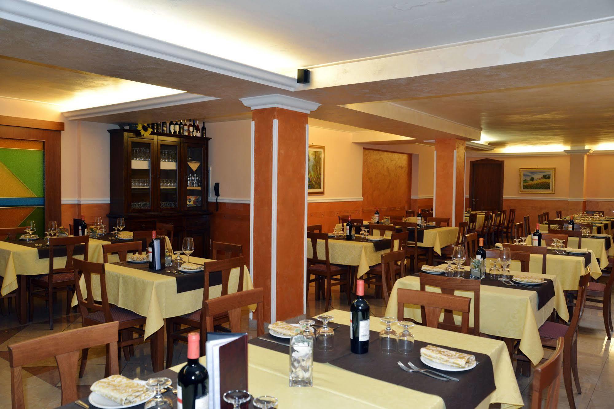 Hotel E Appartamenti La Solaria San Giovanni Rotondo Exteriör bild